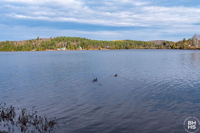 28 Moir Road, Saranac Lake, NY 12983