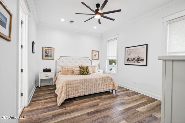 112 Cedar Avenue, Pass Christian, MS 39571