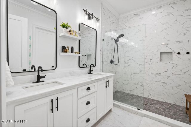 112 Cedar Avenue, Pass Christian, MS 39571