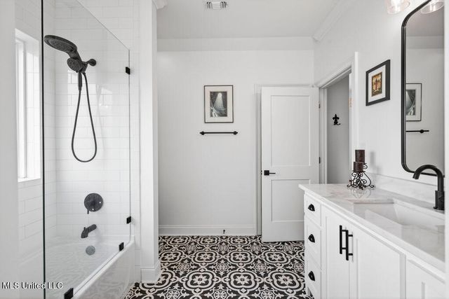 112 Cedar Avenue, Pass Christian, MS 39571