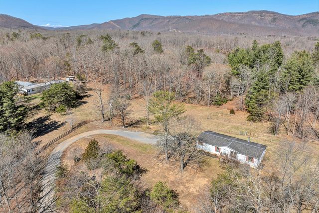 1155 Stonewall RD, Blue Ridge, VA 24064