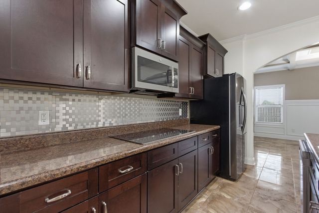 1749 Auburn Ln, Columbia, TN 38401