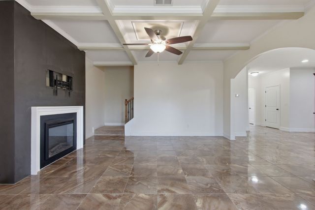 1749 Auburn Ln, Columbia, TN 38401