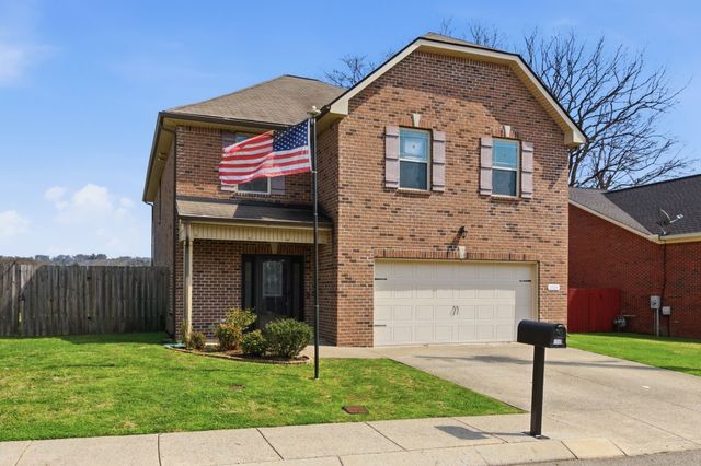 1749 Auburn Ln, Columbia, TN 38401