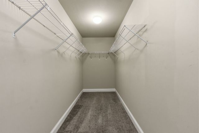 1749 Auburn Ln, Columbia, TN 38401