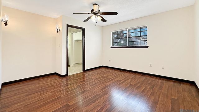 1740 Rue Crozat, Baton Rouge, LA 70810