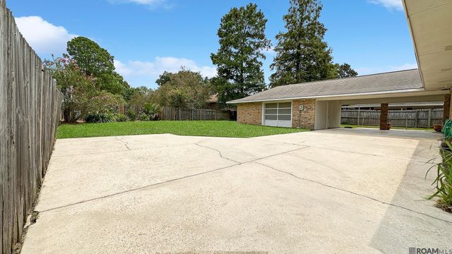 1740 Rue Crozat, Baton Rouge, LA 70810