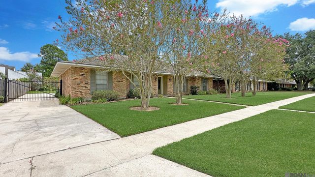 1740 Rue Crozat, Baton Rouge, LA 70810