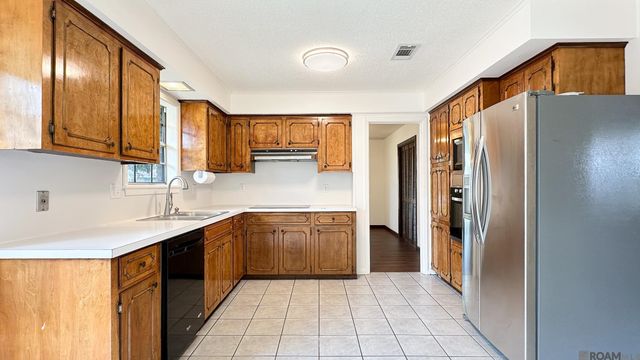 1740 Rue Crozat, Baton Rouge, LA 70810