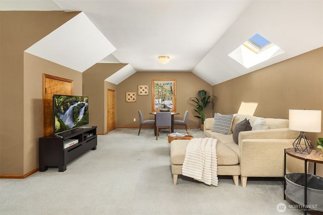 16526 232nd Avenue NE, Woodinville, WA 98077