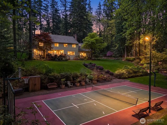 16526 232nd Avenue NE, Woodinville, WA 98077