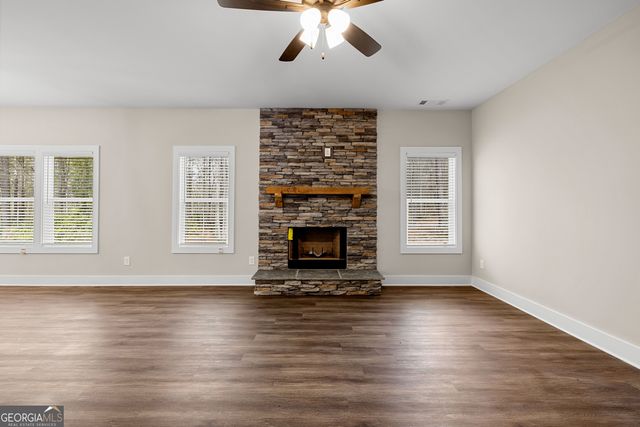 79 Lamb Road, Moreland, GA 30259