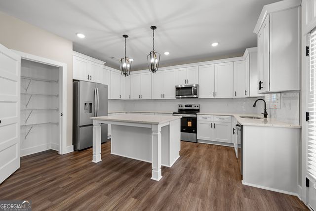 79 Lamb Road, Moreland, GA 30259