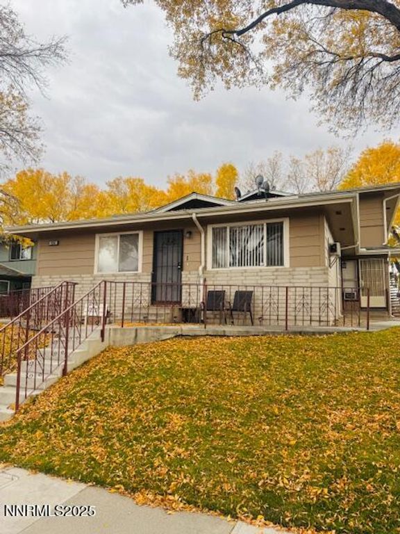 604 Oakwood Drive APT 1, Sparks, NV 89431