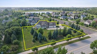 2508 Rose Creek Parkway S, Fargo, ND 58104