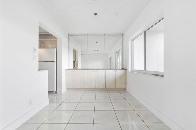 1001 N Riverside Drive 104, Pompano Beach, FL 33062