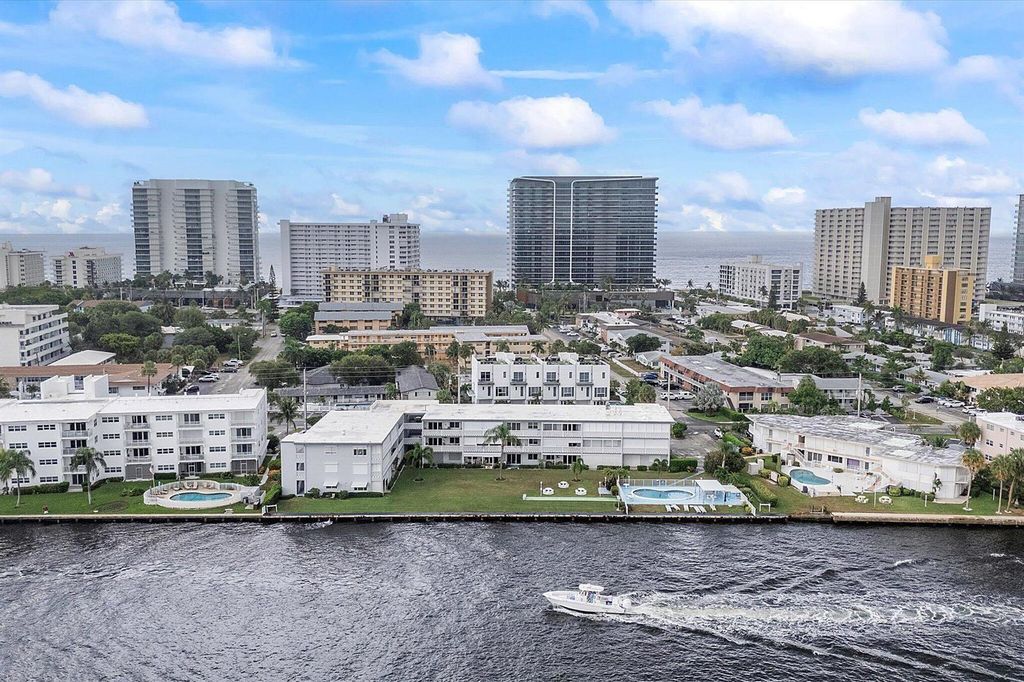 1001 N Riverside Drive 104, Pompano Beach, FL 33062