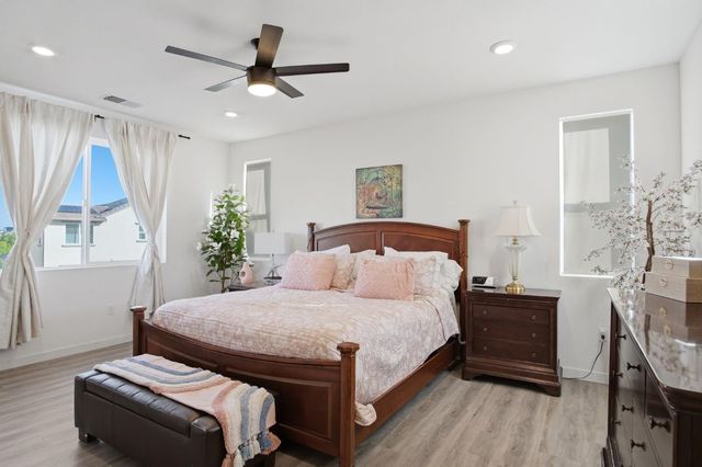 17479 Graceada Ln, Lathrop, CA 95330