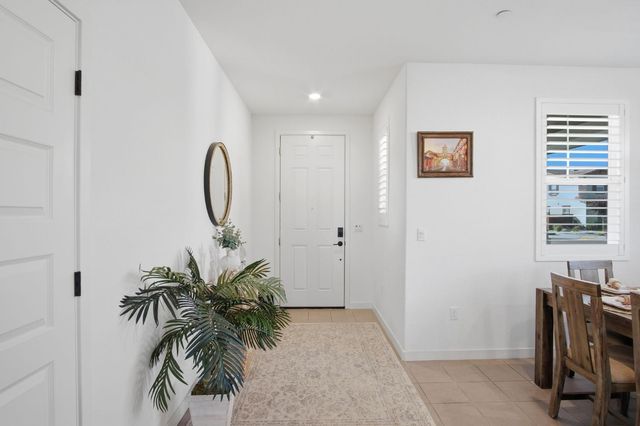 17479 Graceada Ln, Lathrop, CA 95330