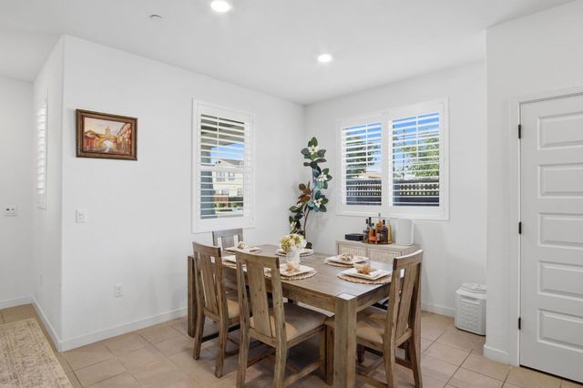 17479 Graceada Ln, Lathrop, CA 95330