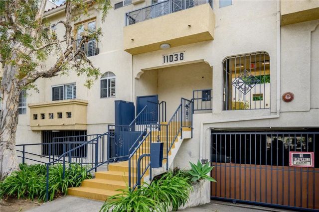 11038 Camarillo Street 13, North Hollywood, CA 91602