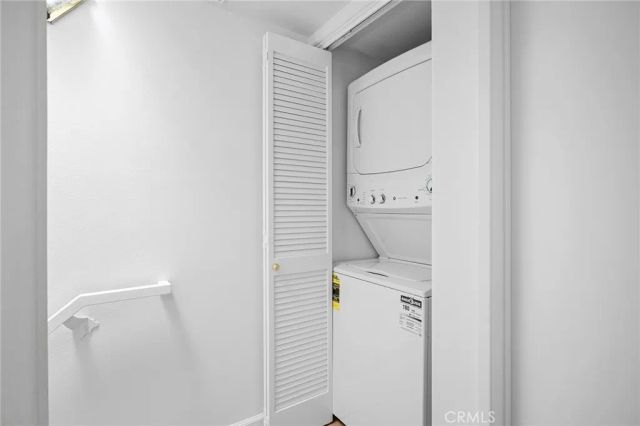 11038 Camarillo Street 13, North Hollywood, CA 91602