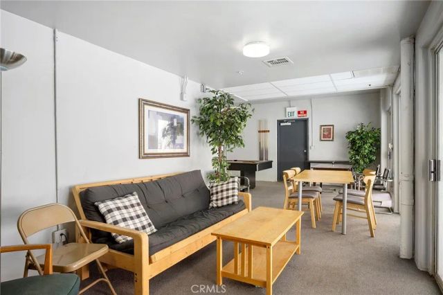 11038 Camarillo Street 13, North Hollywood, CA 91602
