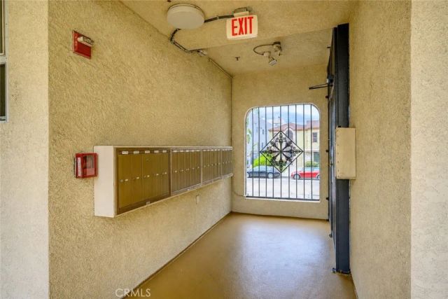 11038 Camarillo Street 13, North Hollywood, CA 91602