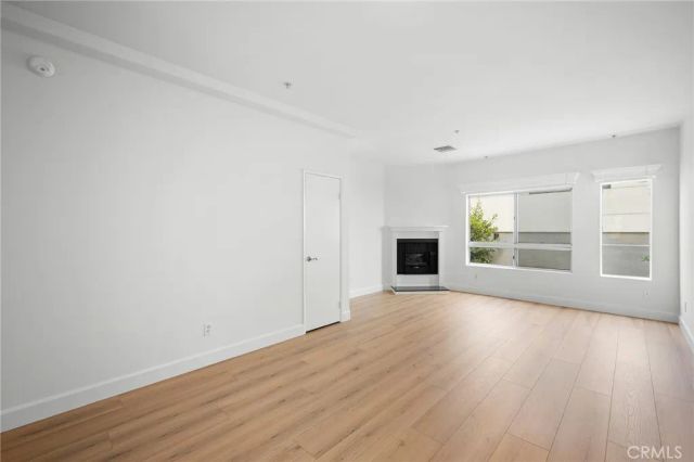 11038 Camarillo Street 13, North Hollywood, CA 91602