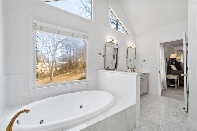 9570 Huntcliff Trace, Sandy Springs, GA 30350