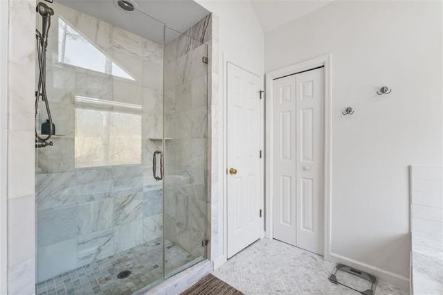 9570 Huntcliff Trace, Sandy Springs, GA 30350