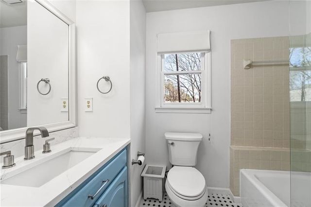 9570 Huntcliff Trace, Sandy Springs, GA 30350