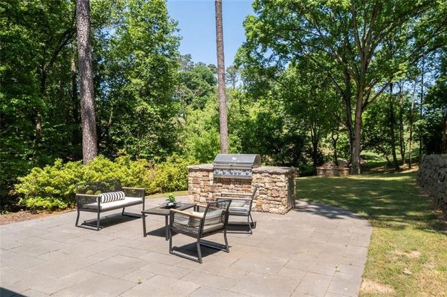 9570 Huntcliff Trace, Sandy Springs, GA 30350