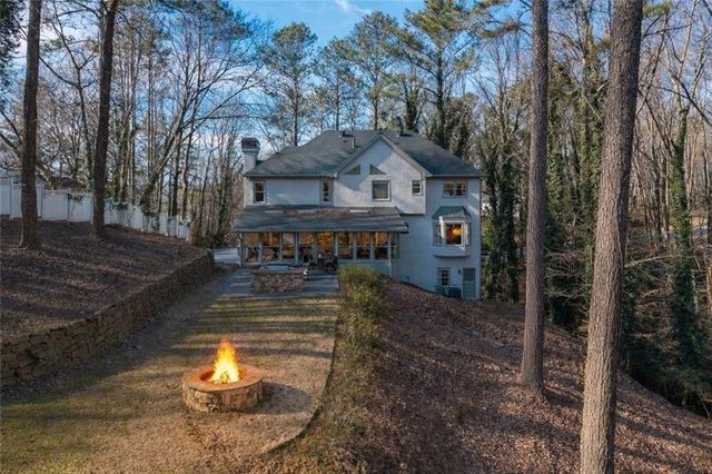 9570 Huntcliff Trace, Sandy Springs, GA 30350