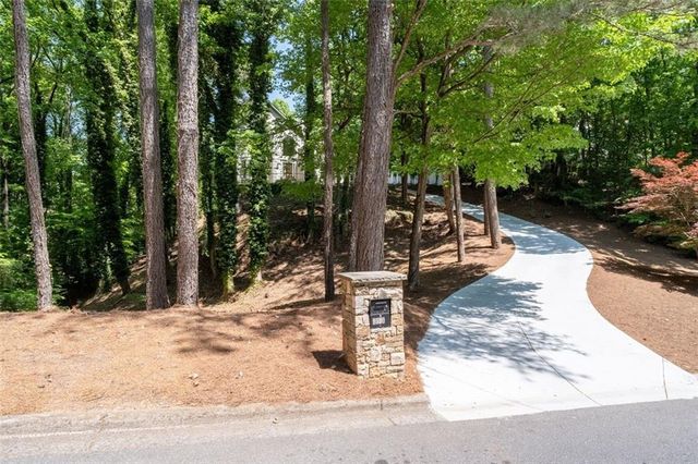 9570 Huntcliff Trace, Sandy Springs, GA 30350