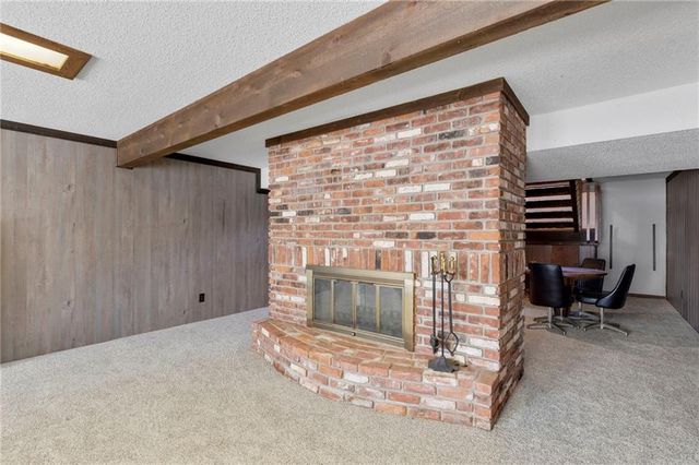 9955 NW Windover Drive, Kansas City, MO 64153