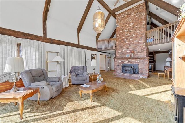 9955 NW Windover Drive, Kansas City, MO 64153