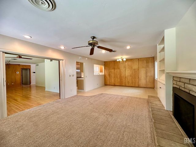 1135 Princeton Avenue, Bakersfield, CA 93305