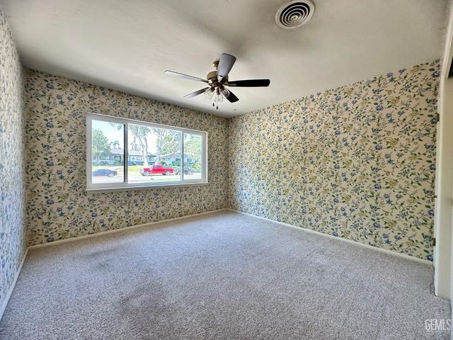 1135 Princeton Avenue, Bakersfield, CA 93305