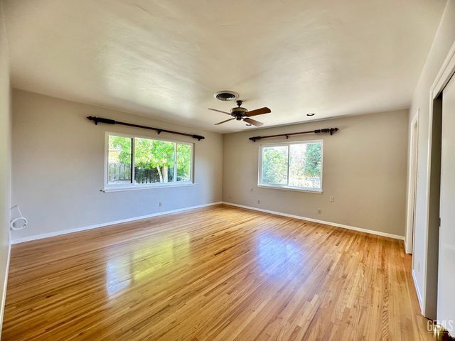 1135 Princeton Avenue, Bakersfield, CA 93305