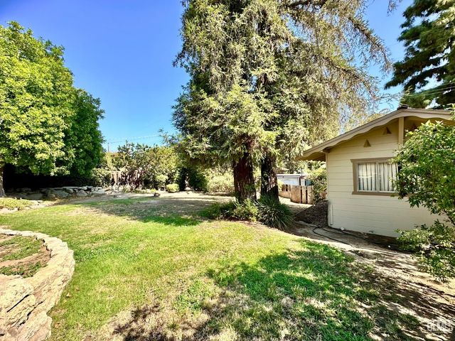1135 Princeton Avenue, Bakersfield, CA 93305