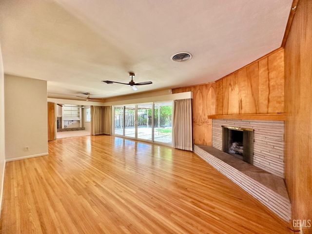 1135 Princeton Avenue, Bakersfield, CA 93305