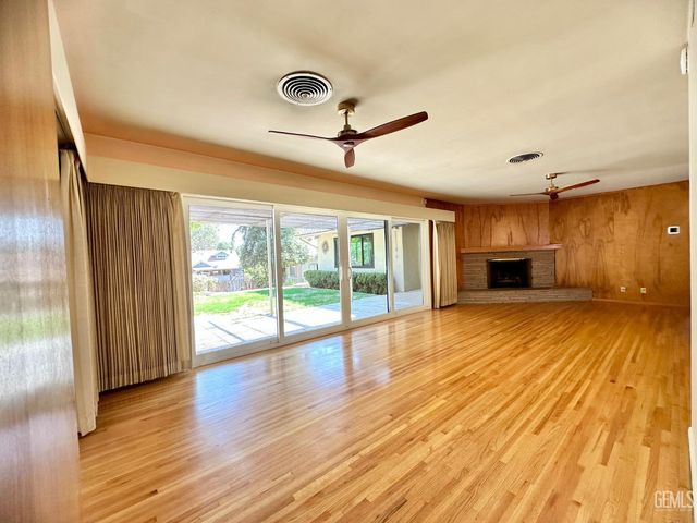 1135 Princeton Avenue, Bakersfield, CA 93305