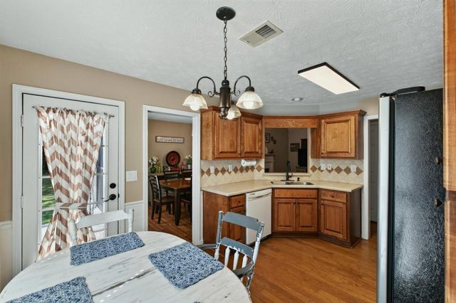 210 Kim Trail, Stockbridge, GA 30281