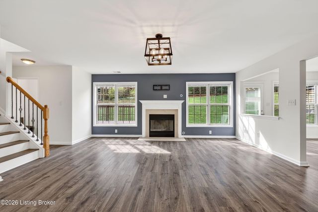 10735 Copper Ridge Dr, Louisville, KY 40241