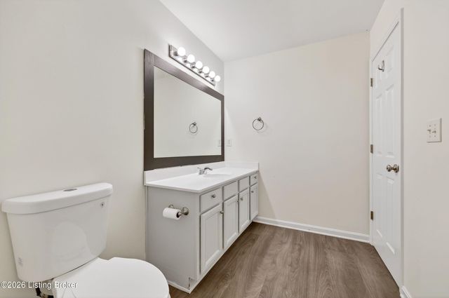 10735 Copper Ridge Dr, Louisville, KY 40241