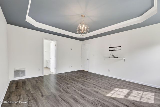 10735 Copper Ridge Dr, Louisville, KY 40241