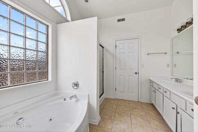 10735 Copper Ridge Dr, Louisville, KY 40241