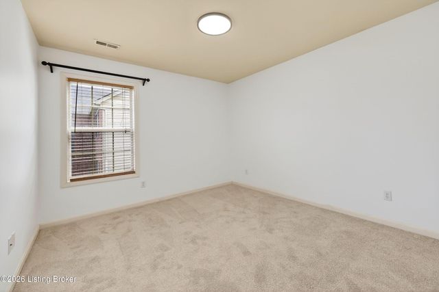 10735 Copper Ridge Dr, Louisville, KY 40241