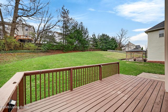 10735 Copper Ridge Dr, Louisville, KY 40241